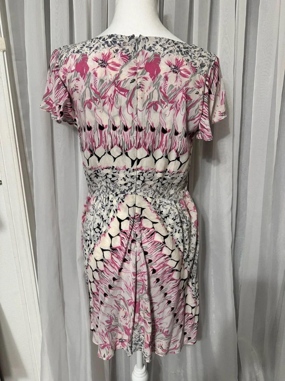Free People Floral Pink Cream Black V-Neck Flutter Sleeve Dress Size 10 - Picture 7 of 11